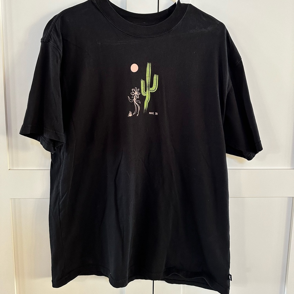 NIKE SB men’s t shirt 🌵